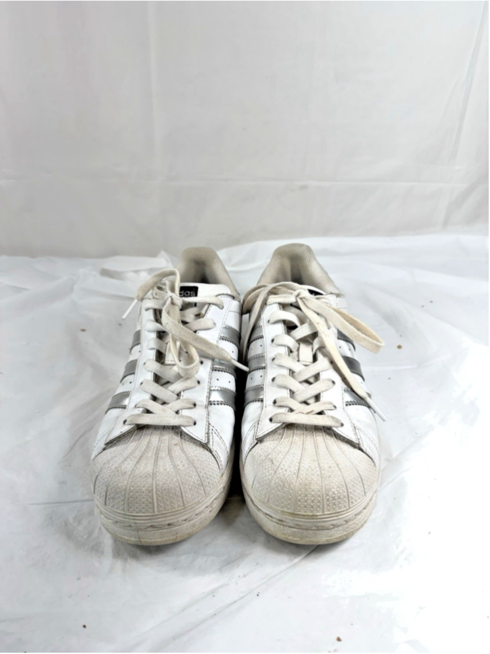 Adidas Women’s Superstar Sneakers White Silver Size 8.5 AQ3091